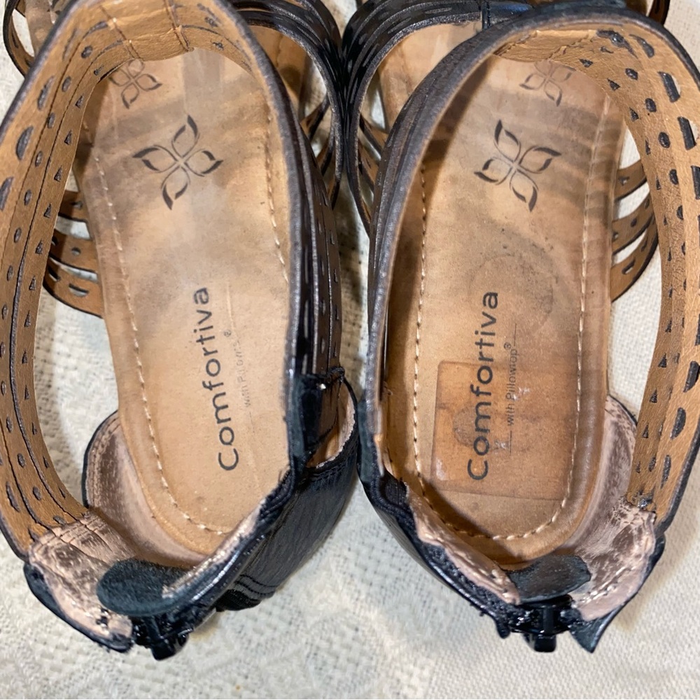 Comfortiva gladiator sandals Size 91/2 M black leather zippered back - Picture 7 of 7